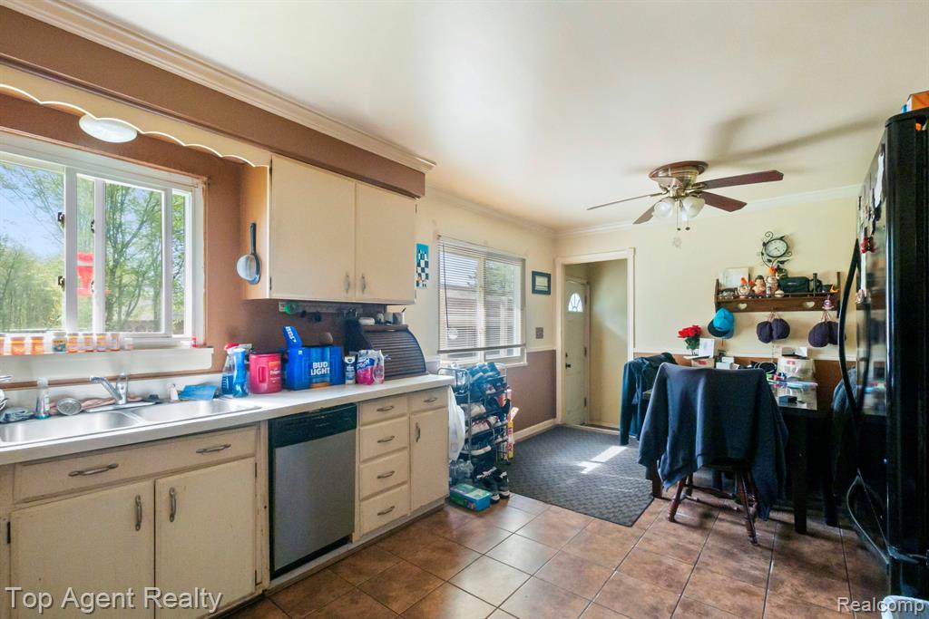 54951 Ridge Road, New Baltimore, MI 48047 — Photo 30