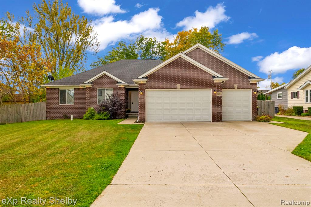 24986 Murray Street, Harrison Township, MI — Photo 2