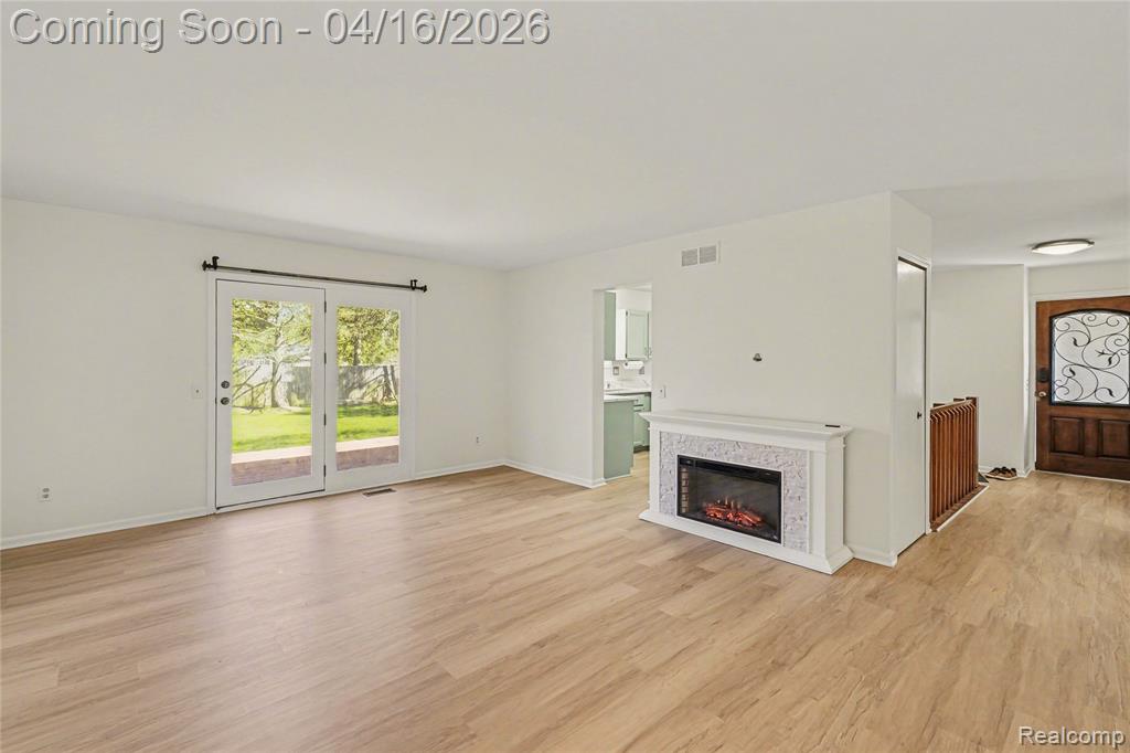 5238 Kristi Lane, Commerce Twp, MI 48382 — Photo 3