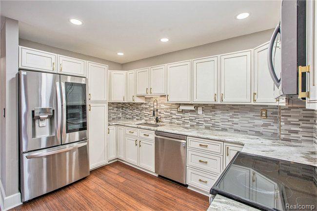 41639 BEDFORD Drive, Canton, MI 48187 — Photo 7