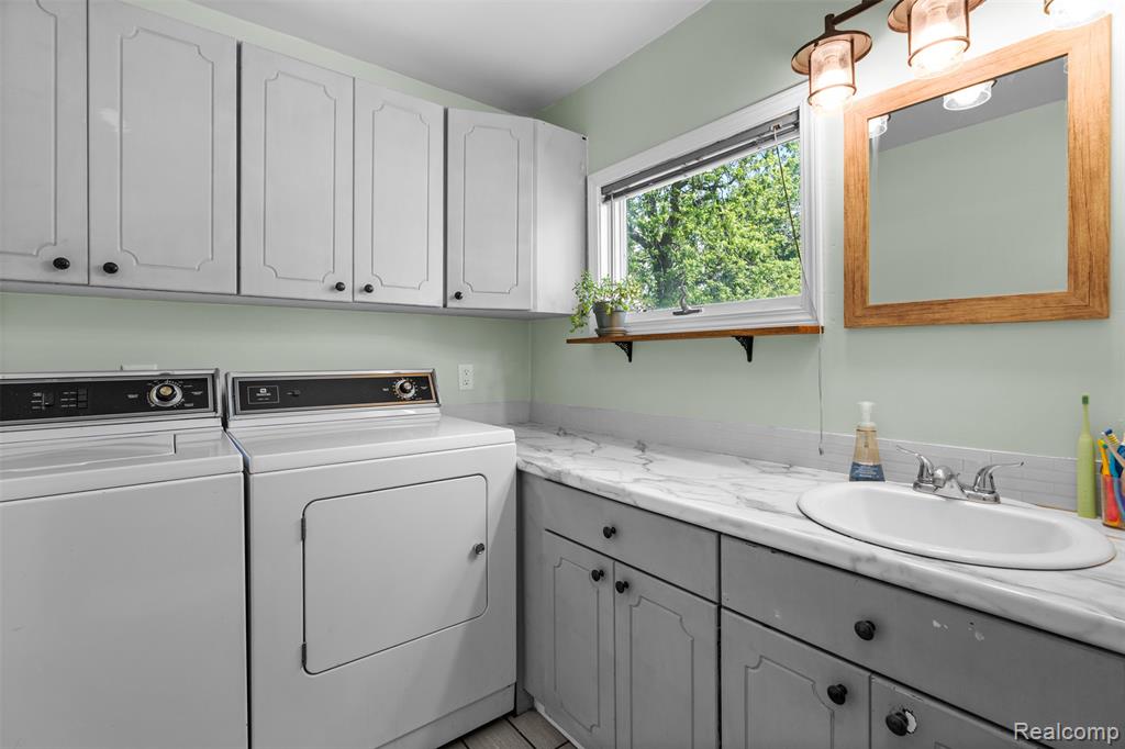 638 E Michigan Avenue, Grass Lake, MI 49240 — Photo 17