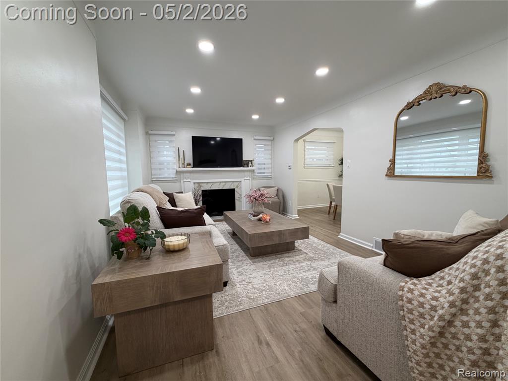 7001 Mayburn Street, Dearborn Heights, MI 48127 — Photo 3