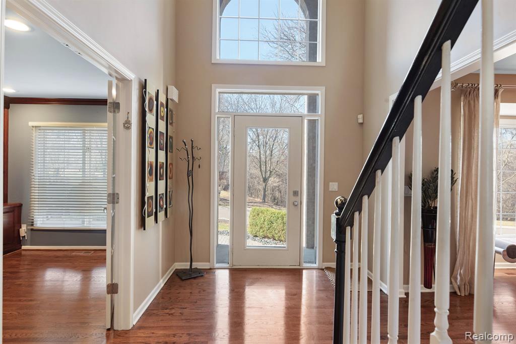 4764 WOODBINE Circle, West Bloomfield, MI 48323 — Photo 2