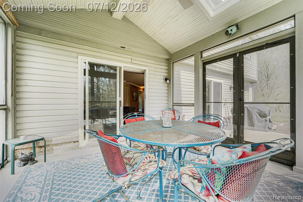 23939 Stony Creek Drive, Farmington, MI 48336 — Photo 17