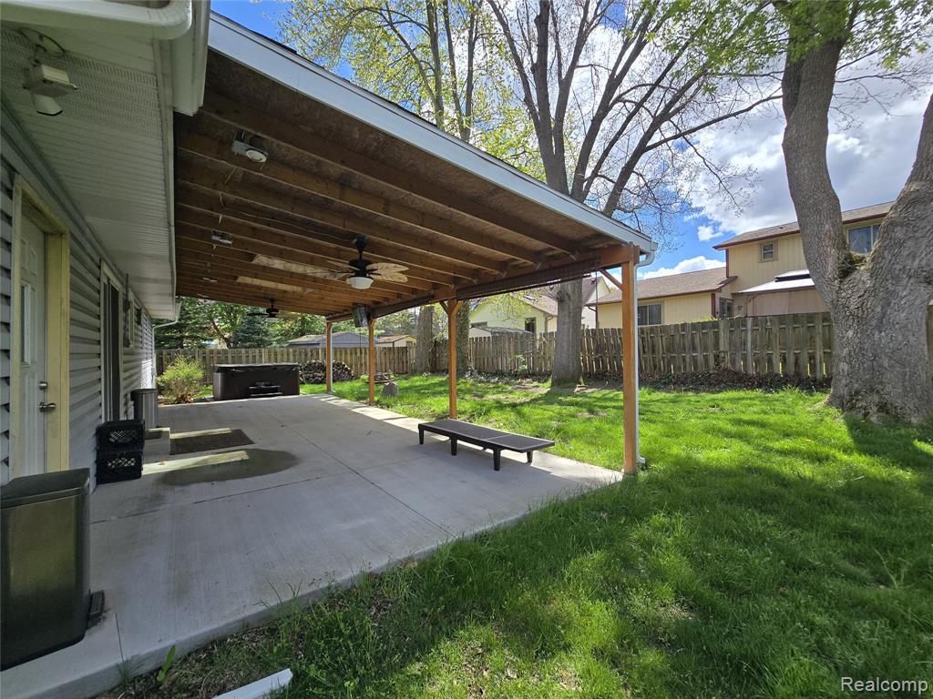 1855 Luneta Court, Commerce Twp, MI 48382 — Photo 24