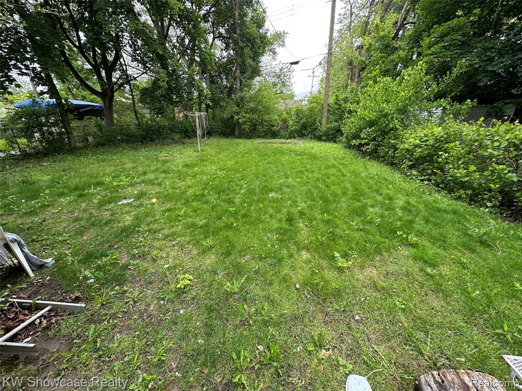 9528 Westwood Street, Detroit, MI 48228 — Photo 6