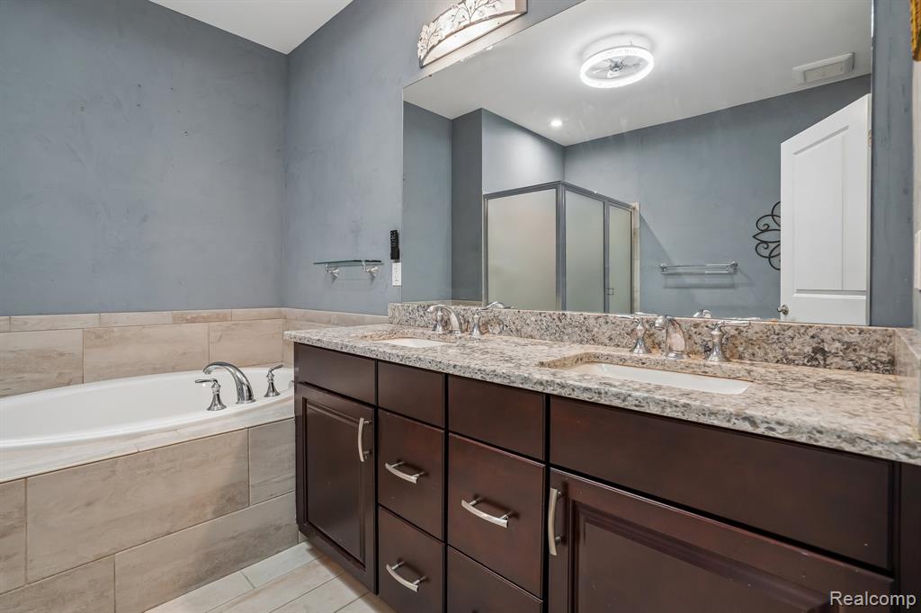 42832 Cardinal Way, Novi, MI — Photo 36