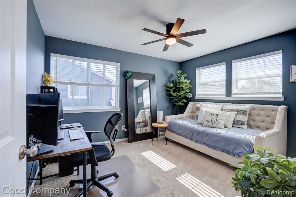 907 RIVERSTONE Court, Milford, MI 48381 — Photo 54