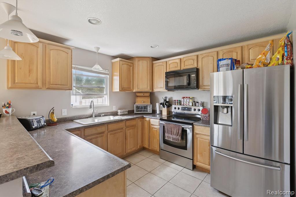 725 Alexander Lane, Vassar, MI 48768 — Photo 8