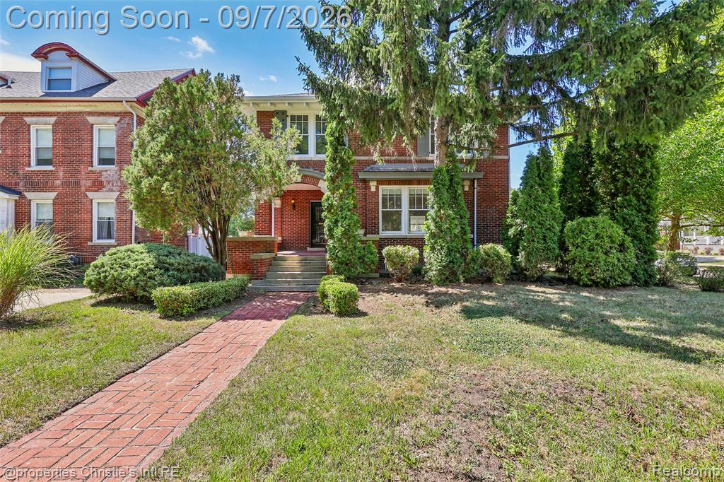 8177 La Salle Boulevard, Detroit, MI 48206