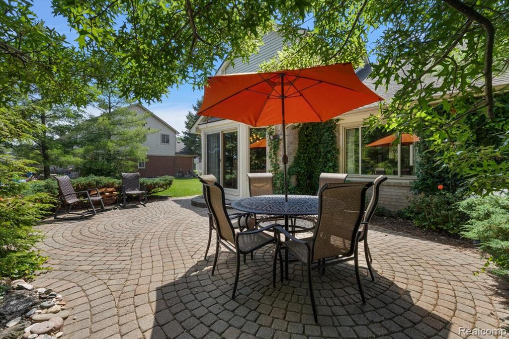 42764 Bloomingdale Drive, Sterling Heights, MI 48314 — Photo 47
