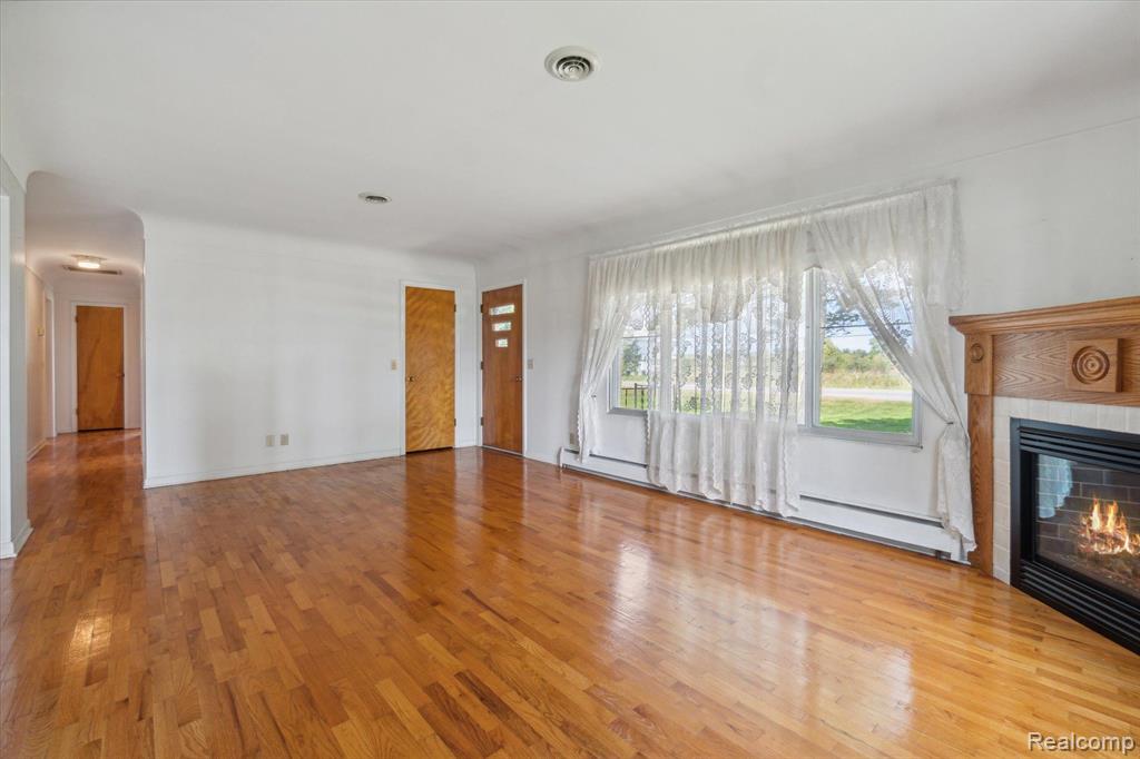 9990 E NEWBURG Road, Durand, MI 48429 — Photo 9