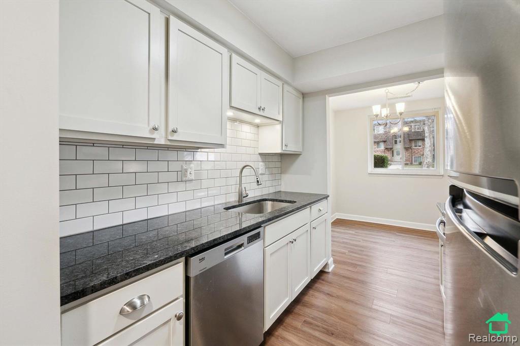 412 Riviera Drive, Saint Clair Shores, MI 48080 — Photo 3