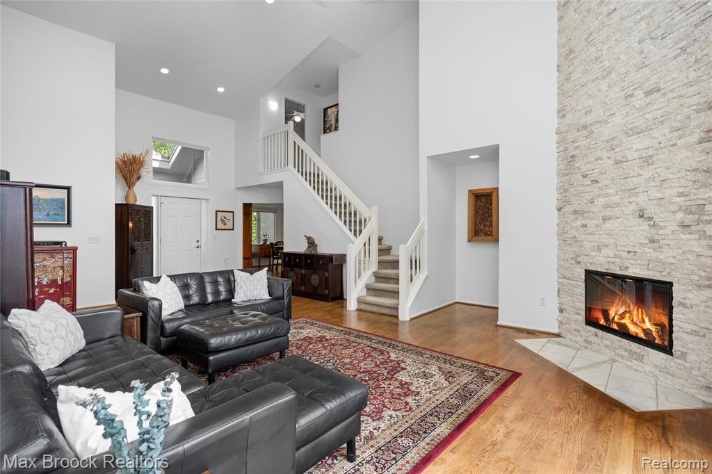 4860 Lagoons Circle, West Bloomfield, MI 48323 — Photo 14