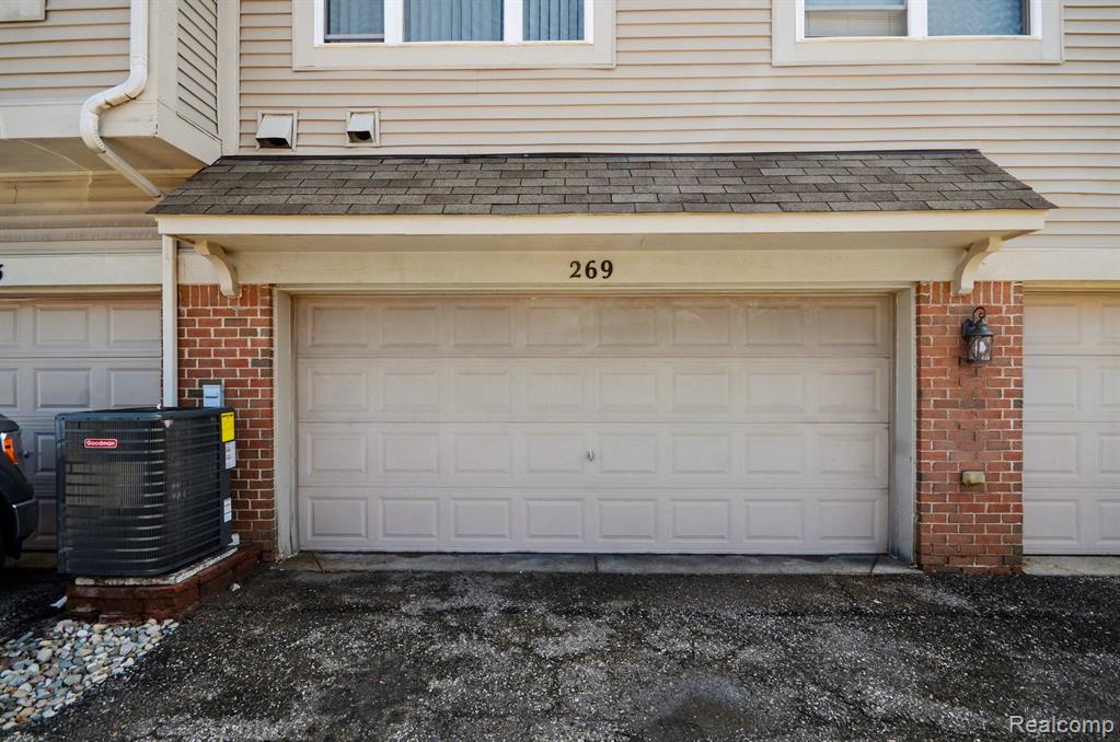 269 Wright Street, 67, Wixom, MI 48393 — Photo 27