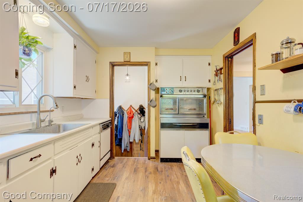 24310 Manistee Street, Oak Park, MI 48237 — Photo 16