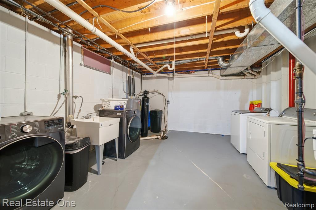 3351 N M 52, Stockbridge, MI 49285 — Photo 23