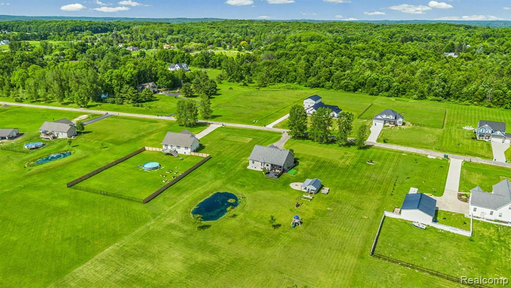 751 Nelson William Drive, Brandon, MI 48462 — Photo 56