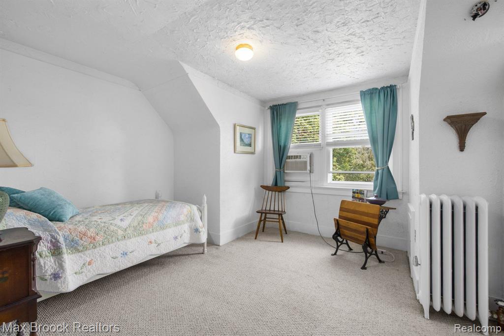 6 KENBERTON Drive, Pleasant Ridge, MI — Photo 32