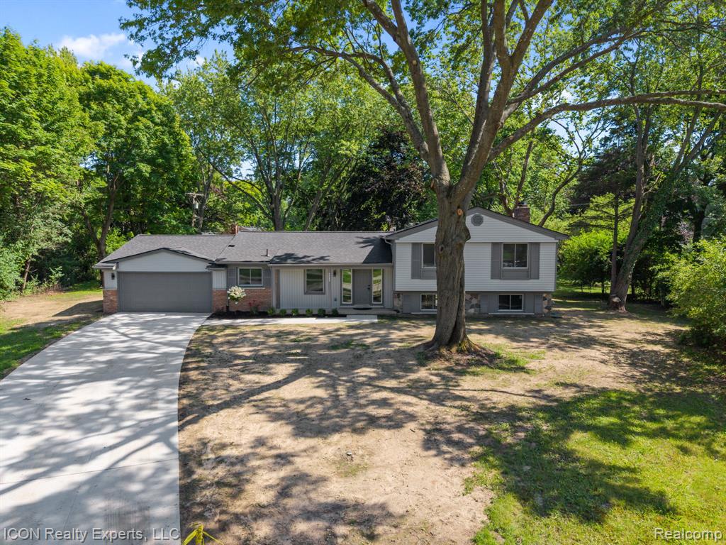 4089 Aberdeen Court, West Bloomfield, MI 48323 — Photo 48
