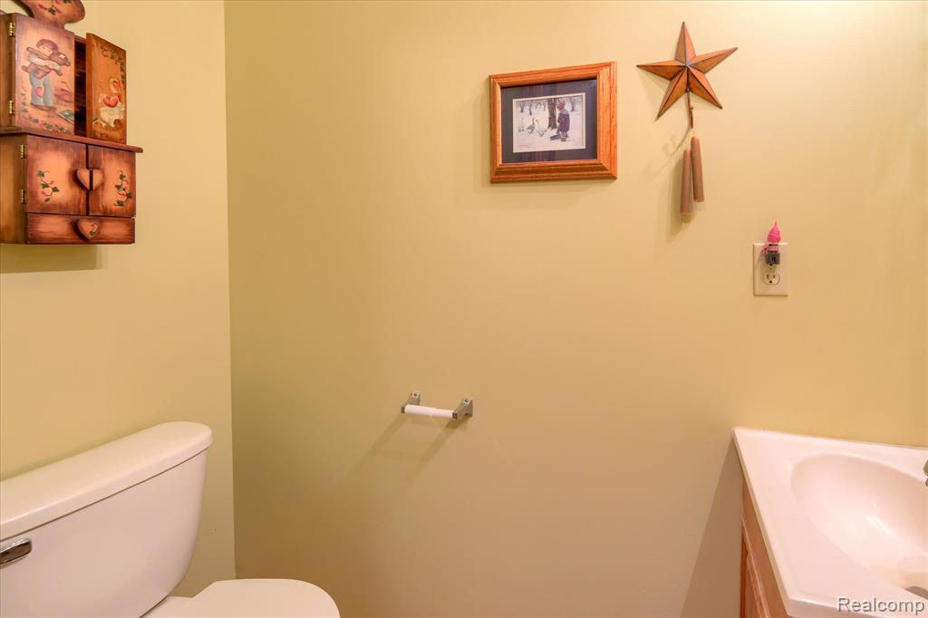 6941 Lake Pleasant Road, North Branch, MI 48461 — Photo 31