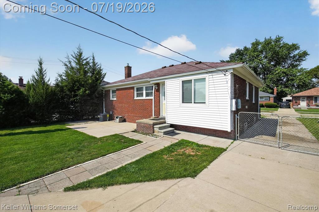 28326 Brush Street, Madison Heights, MI 48071 — Photo 36