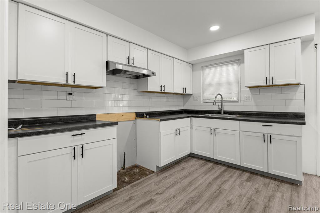 29522 Grandview Street, Inkster, MI 48141 — Photo 8