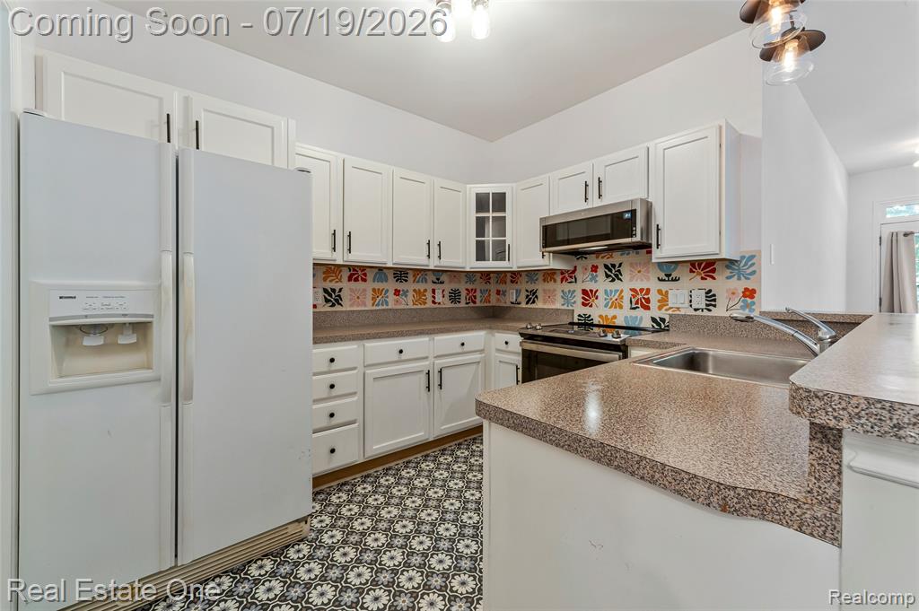 256 Constitution Street, Canton, MI 48188 — Photo 17