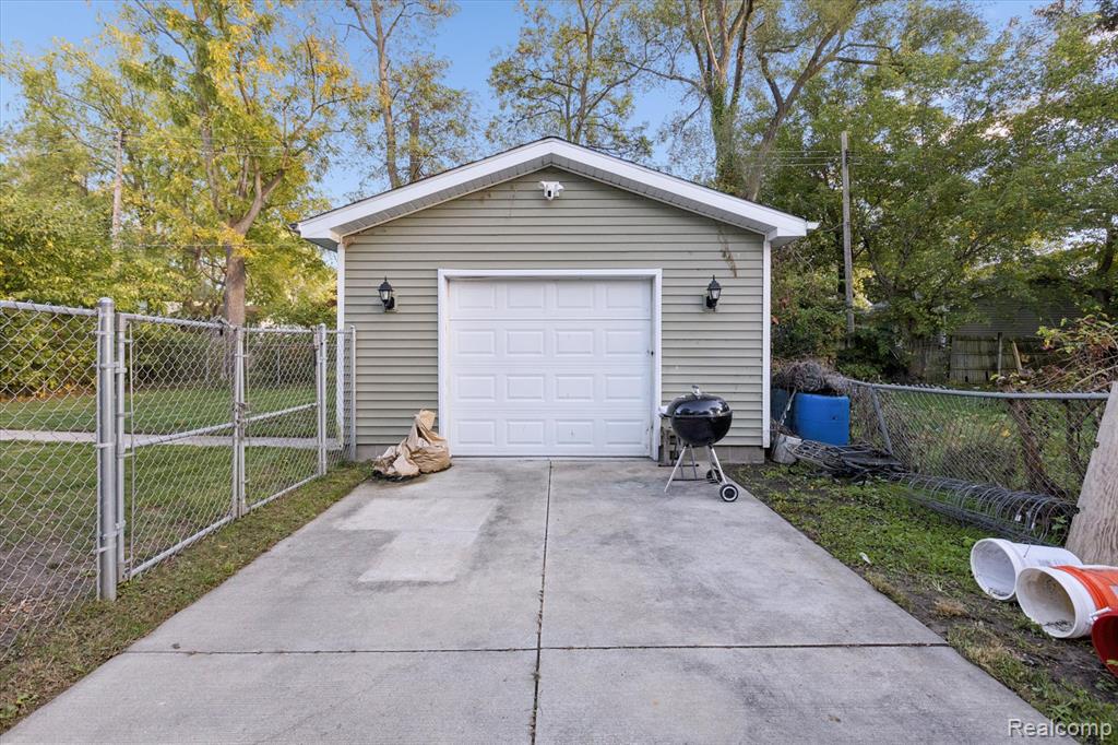 516 N Granger Street, Saginaw, MI 48602 — Photo 44