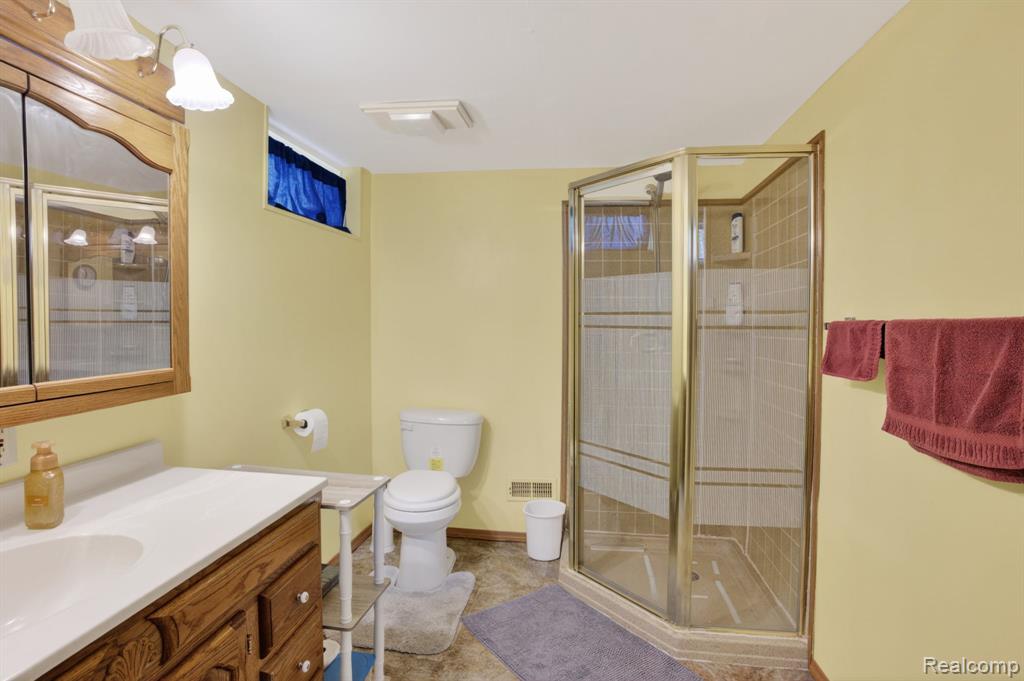 6401 N Webster Road, Mount Morris, MI 48458 — Photo 35