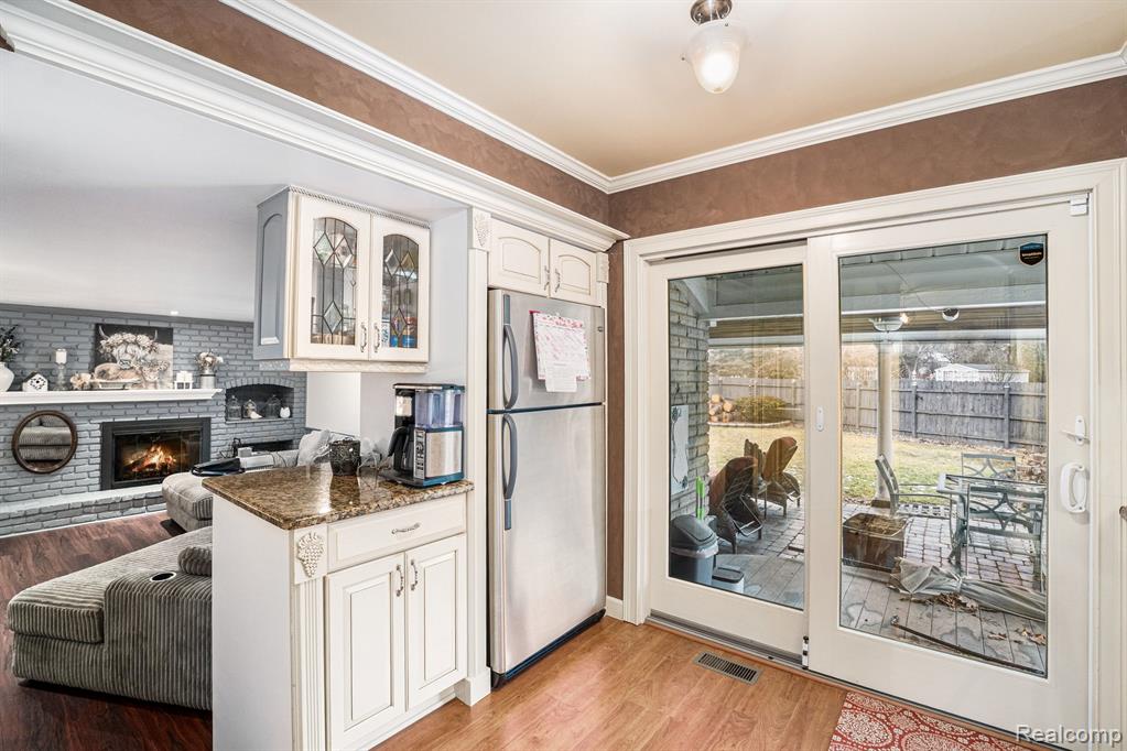 4361 Crestknoll Drive, Grand Blanc, MI 48439 — Photo 7