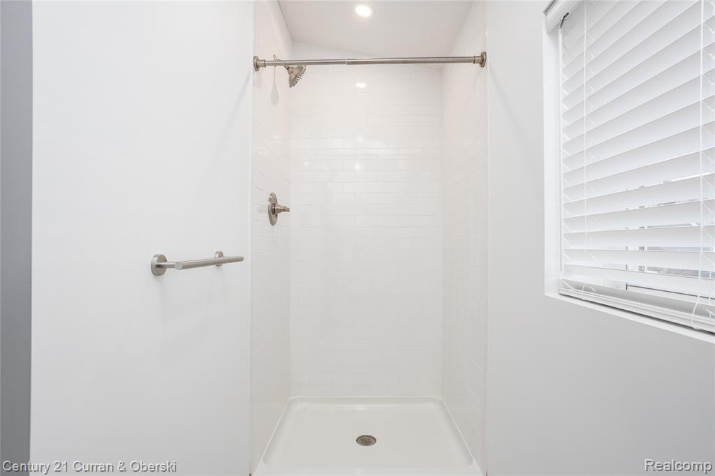 549 E Marshall, Ferndale, MI 48220 — Photo 8