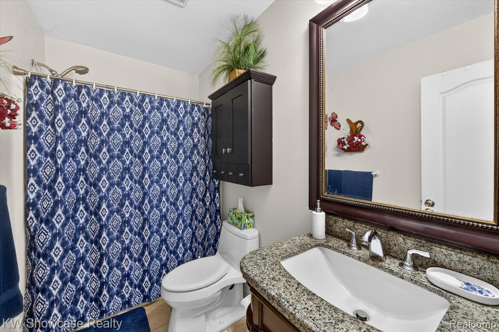802 Red Maple Lane, Wixom, MI 48393 — Photo 25