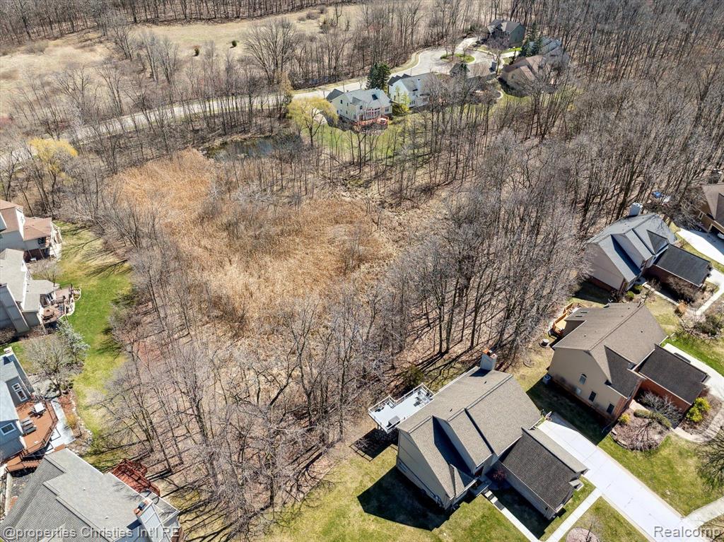 40611 PAISLEY Circle, Novi, MI 48377 — Photo 73