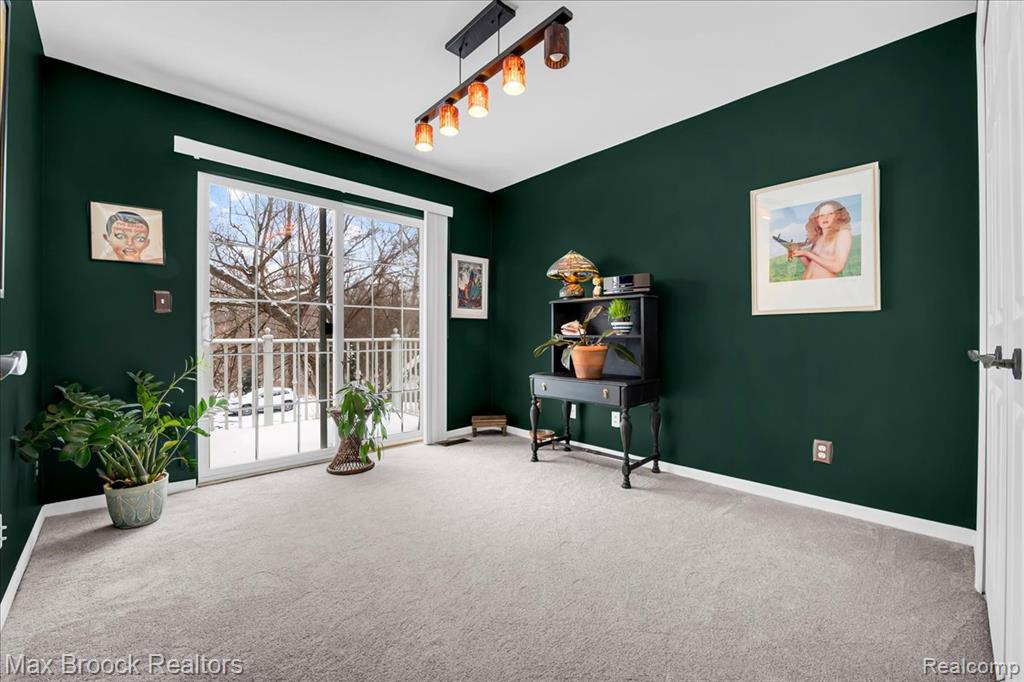 41 N Squirrel Road, Auburn Hills, MI 48326 — Photo 12