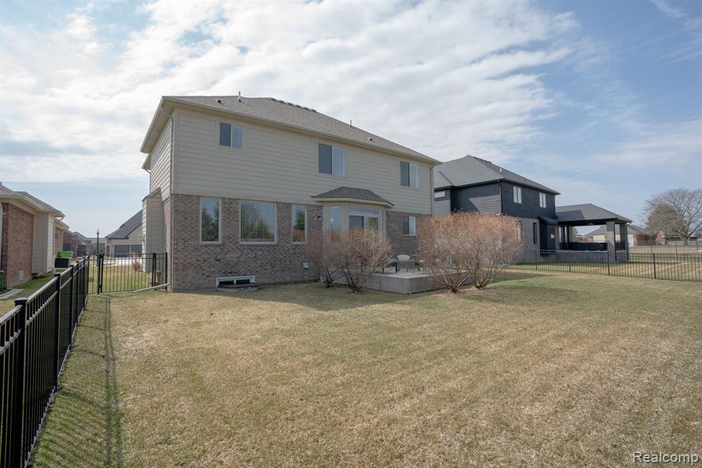 17121 Chianti Court, Macomb, MI 48042 — Photo 45