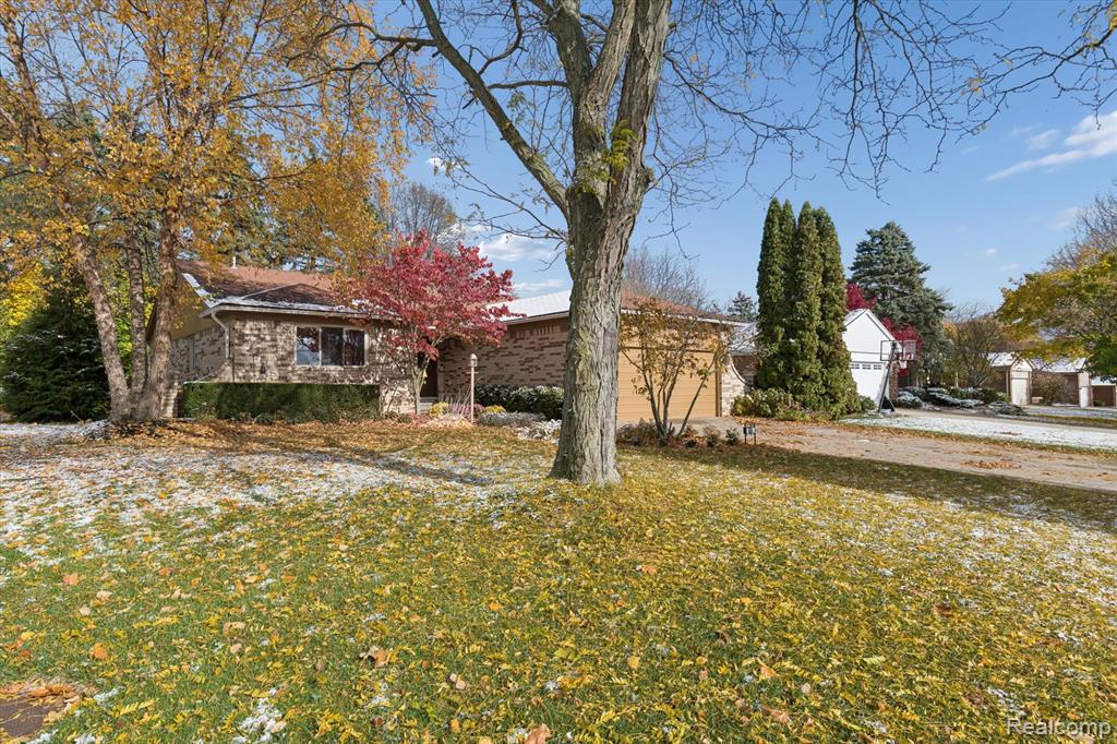 634 Lockport Road, Rochester Hills, MI 48307 — Photo 3