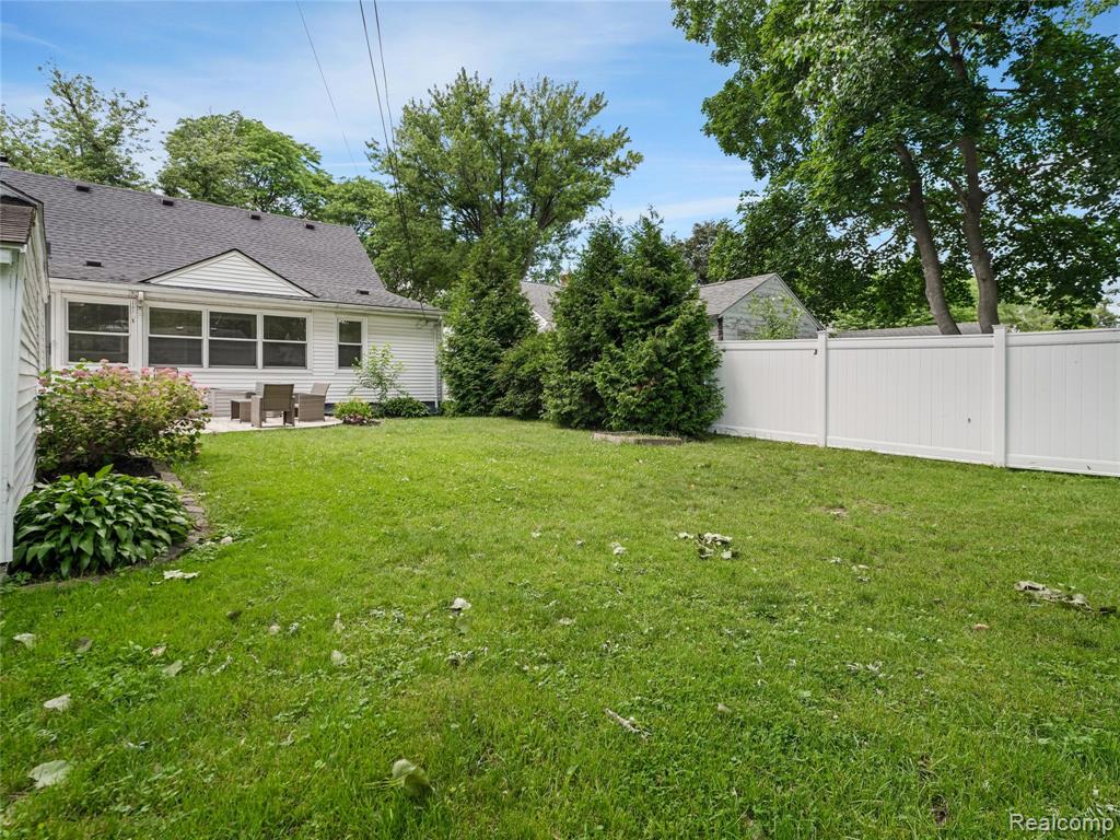 1944 Cummings Avenue, Berkley, MI 48072 — Photo 31
