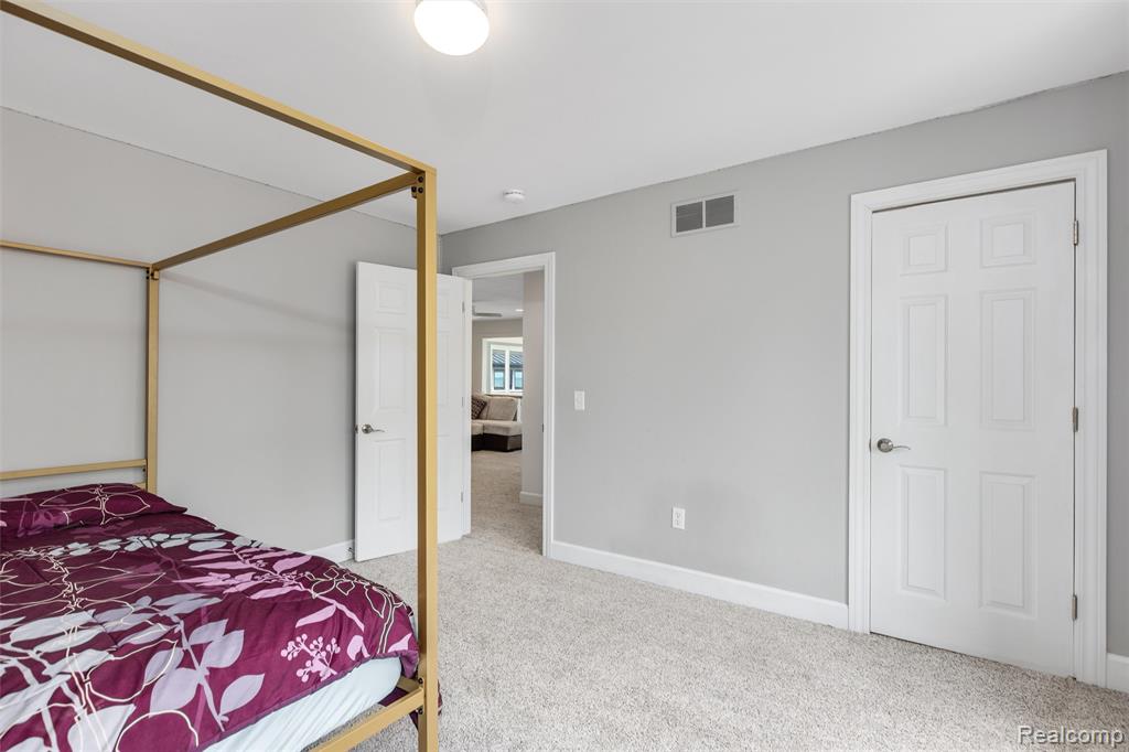 30134 Jefferson Avenue, Saint Clair Shores, MI 48082 — Photo 40