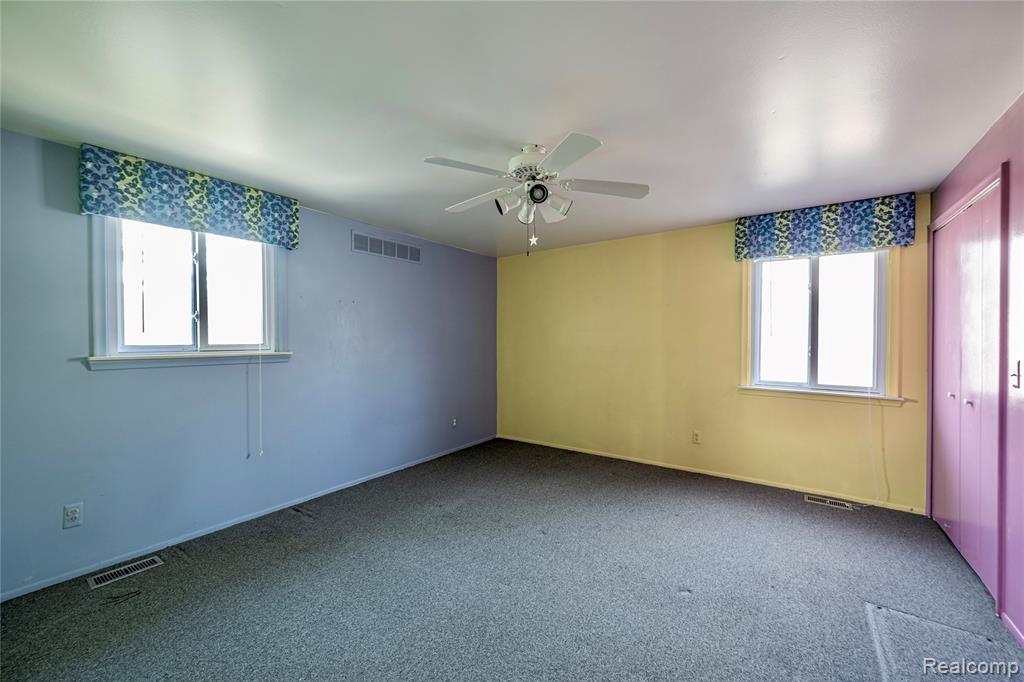21660 Riverview Drive, Beverly Hills, MI 48025 — Photo 25