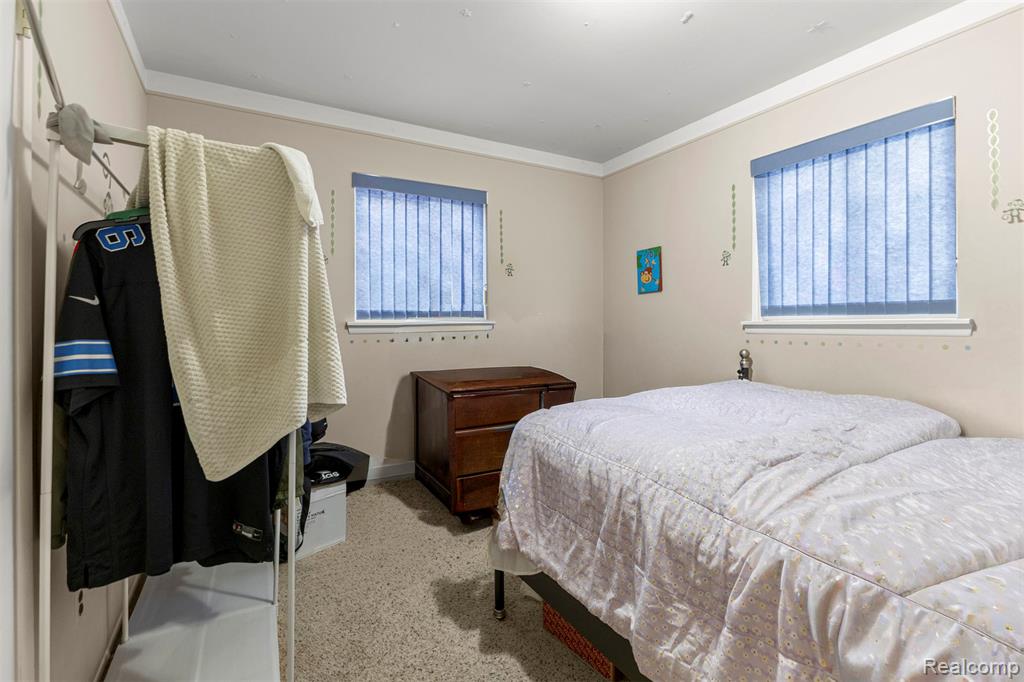 939 Stewart Avenue, Lincoln Park, MI 48146 — Photo 19