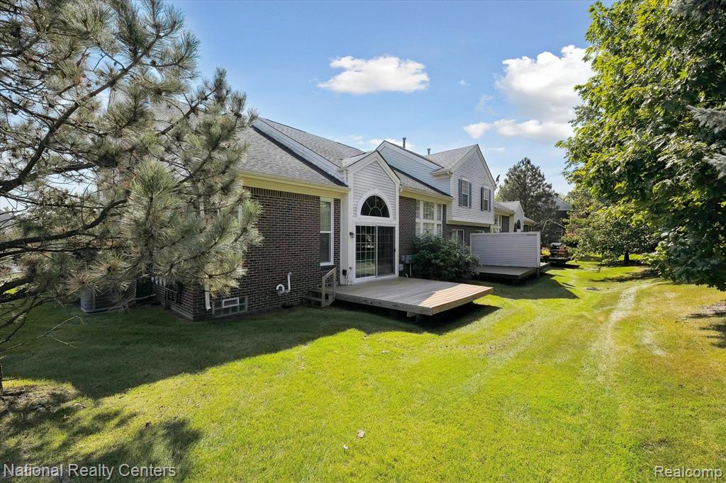 8777 COLUMBIA Circle, Canton, MI 48187 — Photo 21