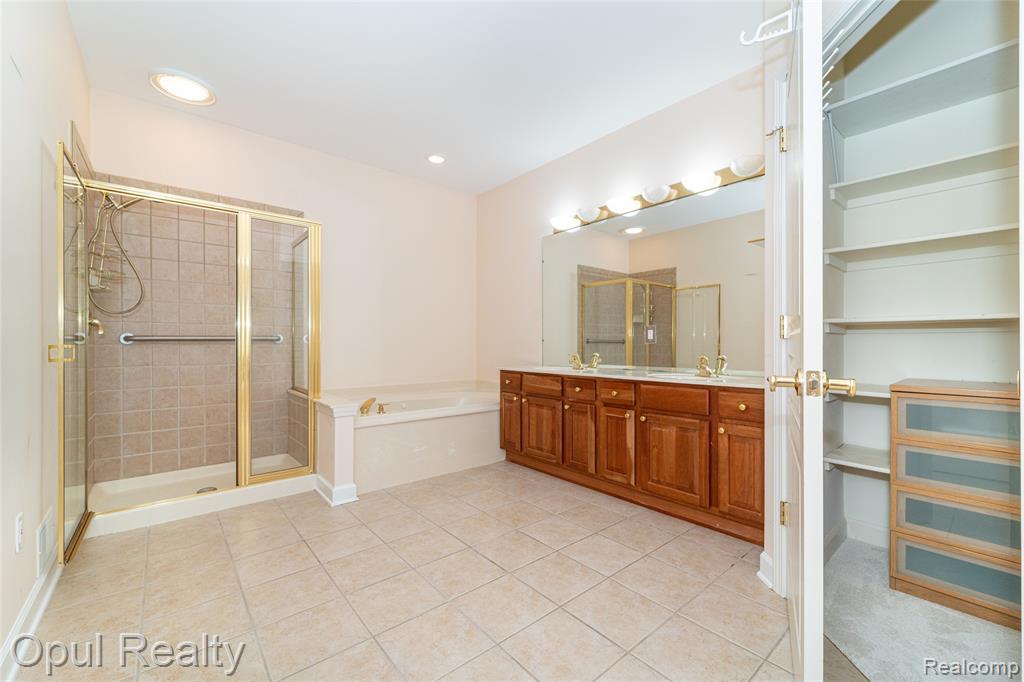17036 Sycamore Court, Northville, MI 48168 — Photo 35