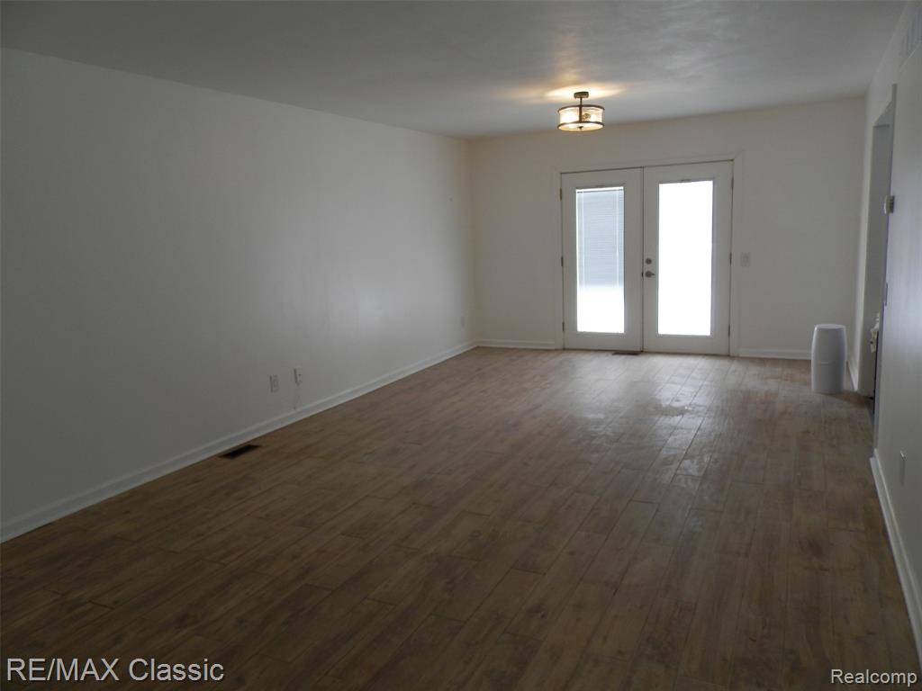 41345 Singh Boulevard, Novi, MI — Photo 3