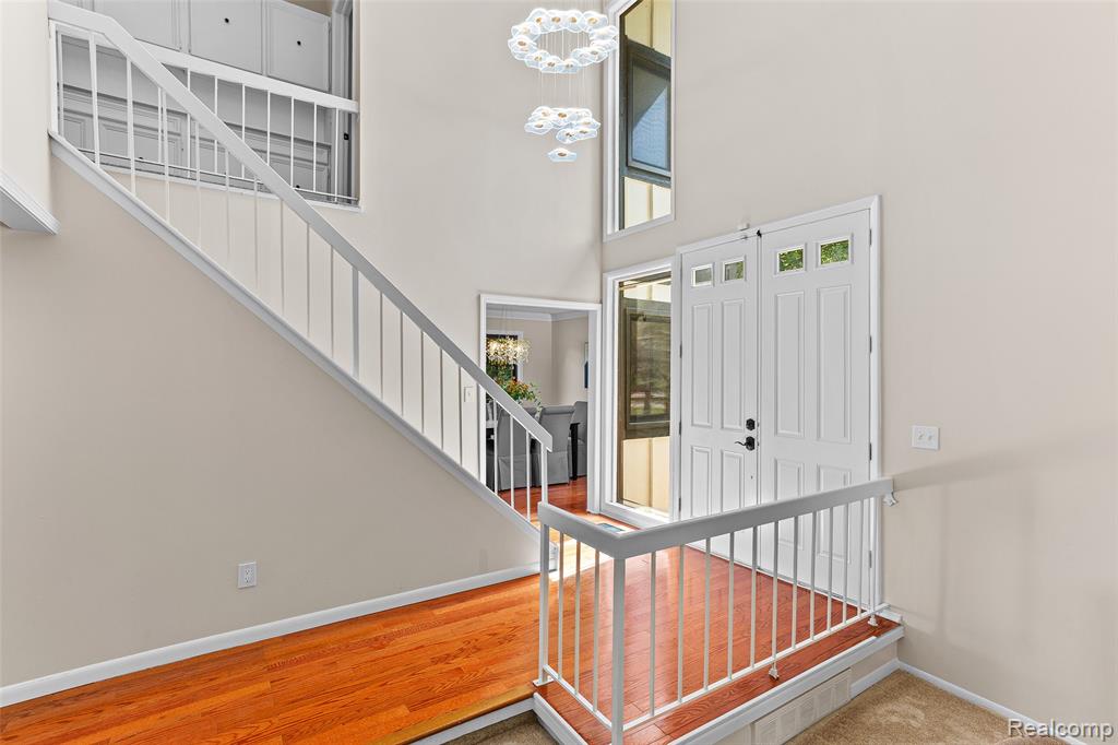 5086 FALMOUTH Drive, Troy, MI 48085 — Photo 5