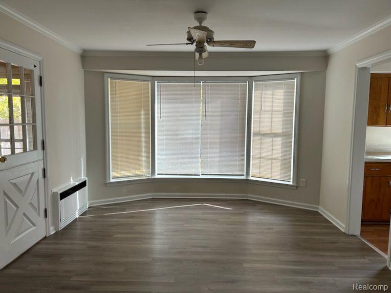 430 COMMON Street, Walled Lake, MI 48390 — Photo 4