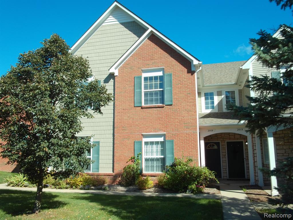 2009 MONARCH Drive, Shelby Twp, MI 48316
