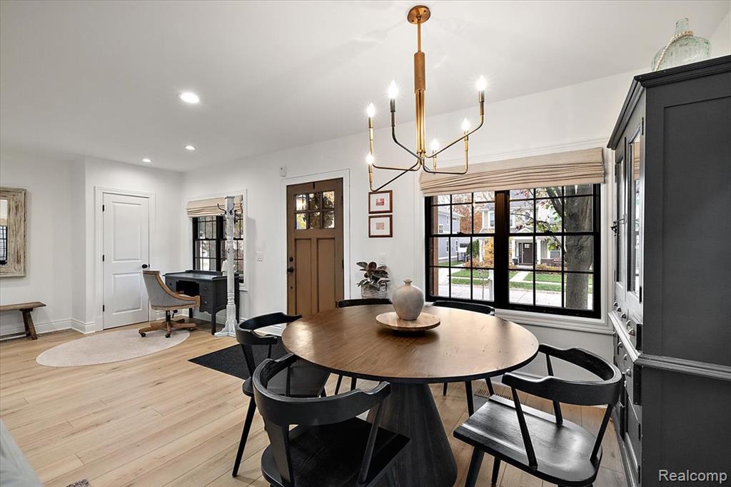 606 Golf Avenue, Royal Oak, MI 48073 — Photo 22