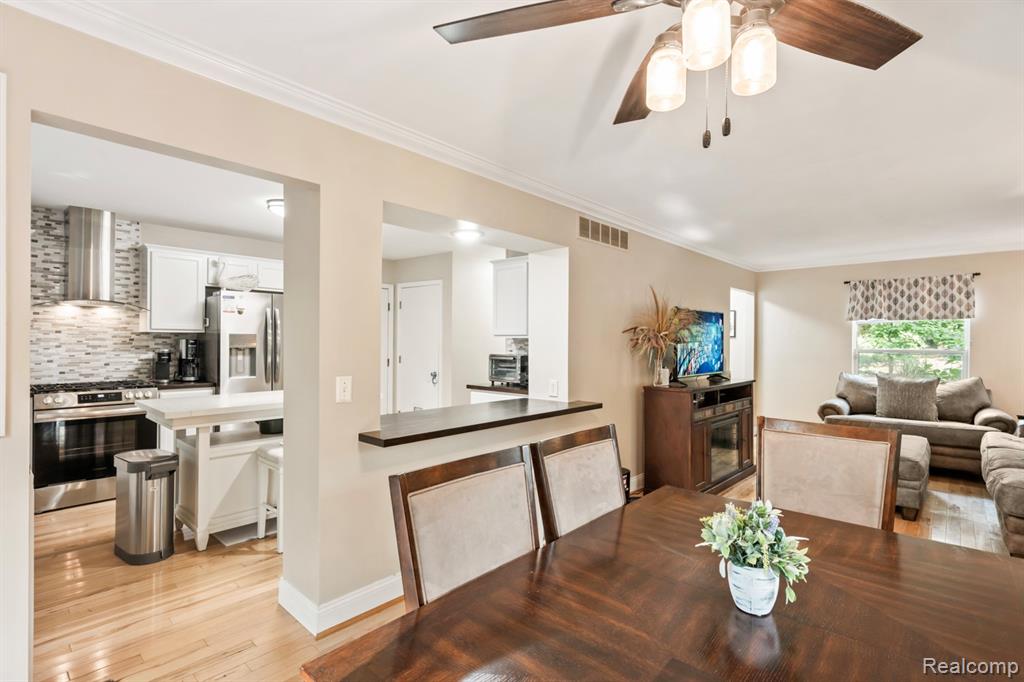 6550 Avon Drive, Brighton, MI 48116 — Photo 14