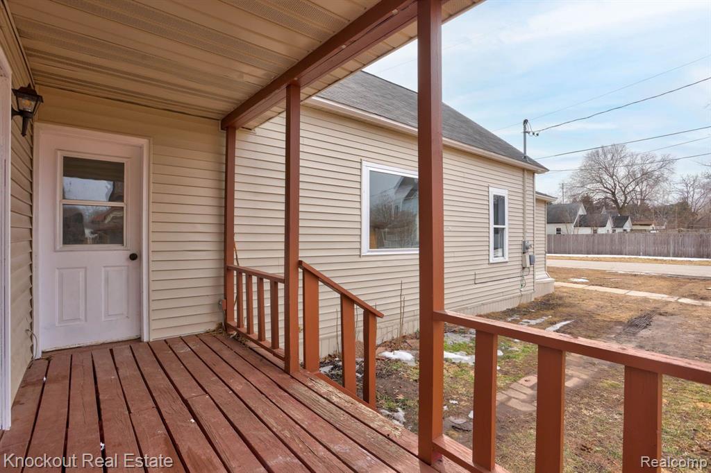 117 S IRVING Street, St. Charles, MI 48655 — Photo 25